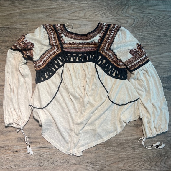 Free People Snow Kisses Embroidered Blouse. Size: Small - Picture 3 of 9